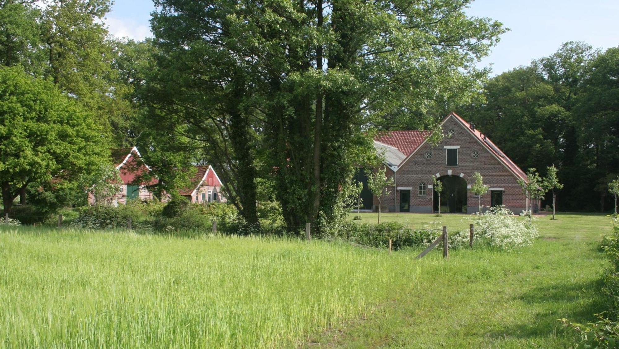 Op 'T Oorbeck Bed & Breakfast Enschede Dış mekan fotoğraf